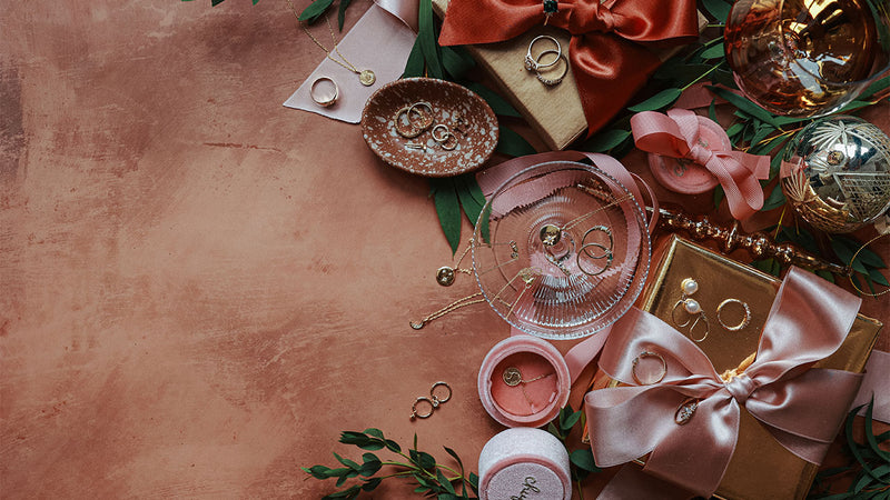 Christmas Gift Ideas for the Stars of Your Stories | 2022