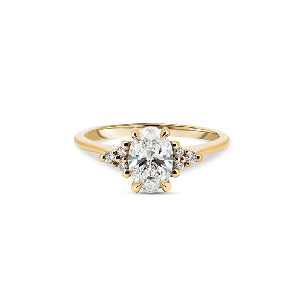 Starlight - Oval Diamond Engagement Ring 14k Gold